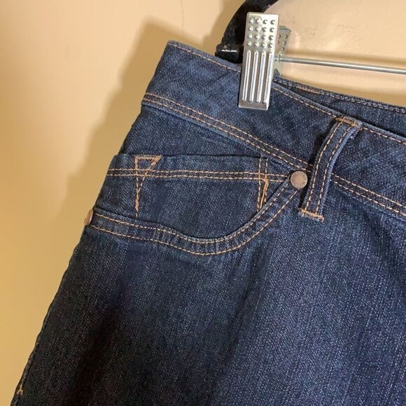 1822 Blue Crop Skinny Jeans NWT - Picture 5 of 7